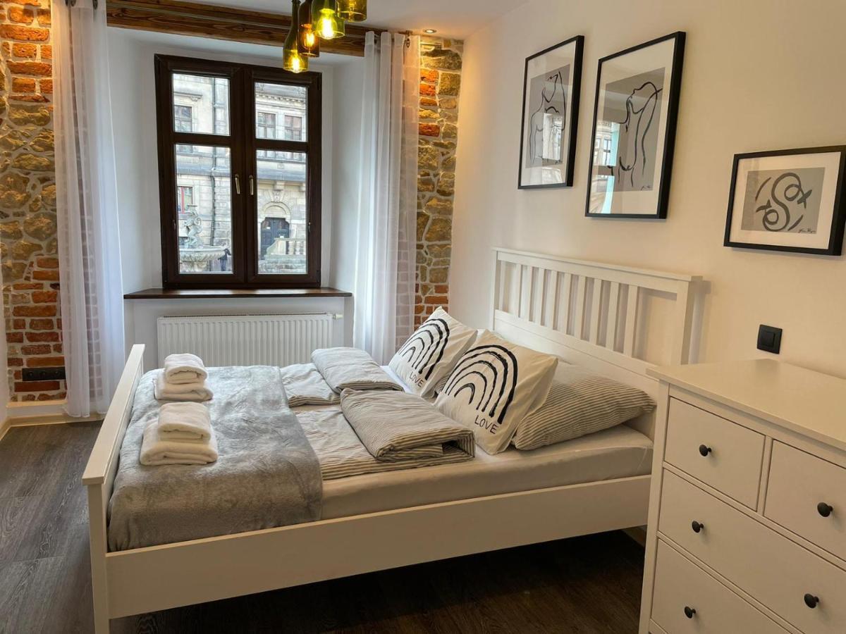 Apartament Przy Ratuszu Kladsko Exteriér fotografie