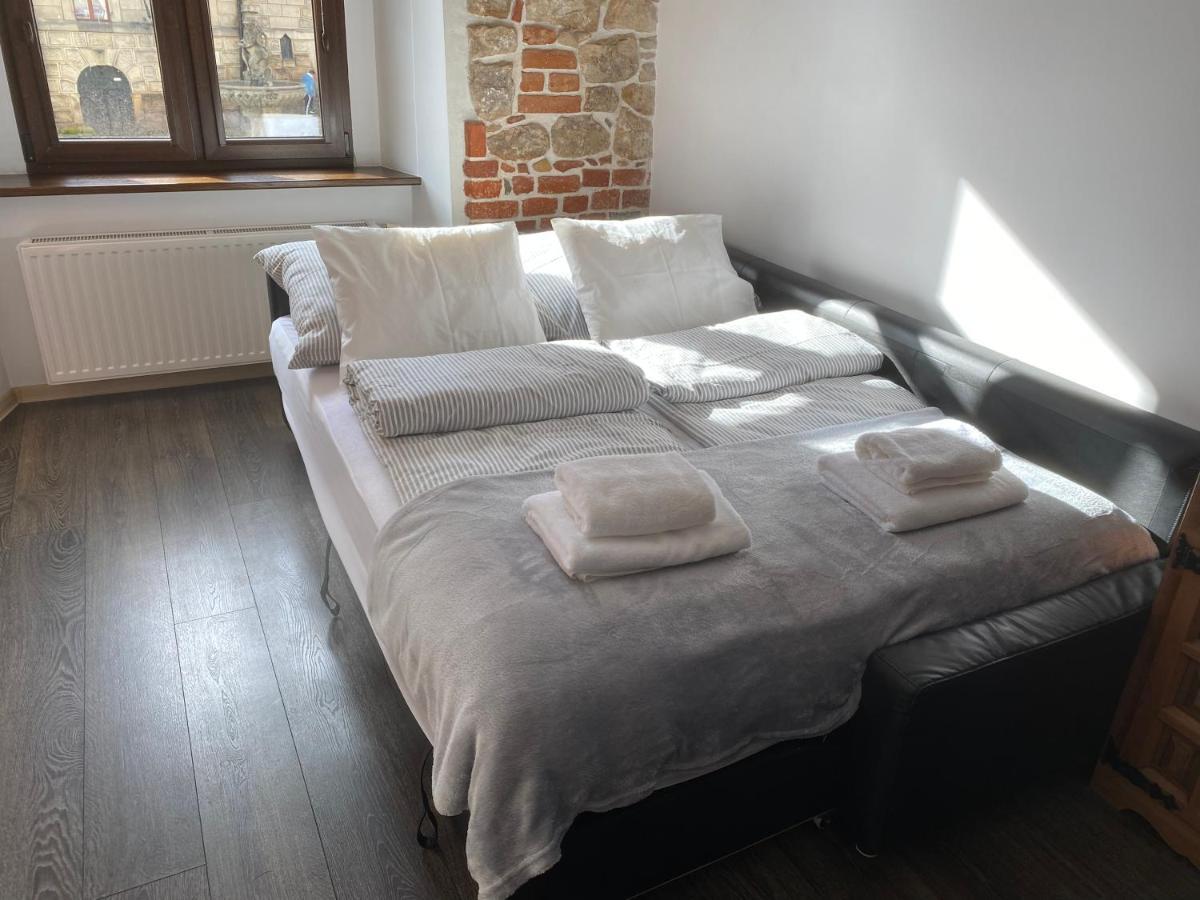 Apartament Przy Ratuszu Kladsko Exteriér fotografie