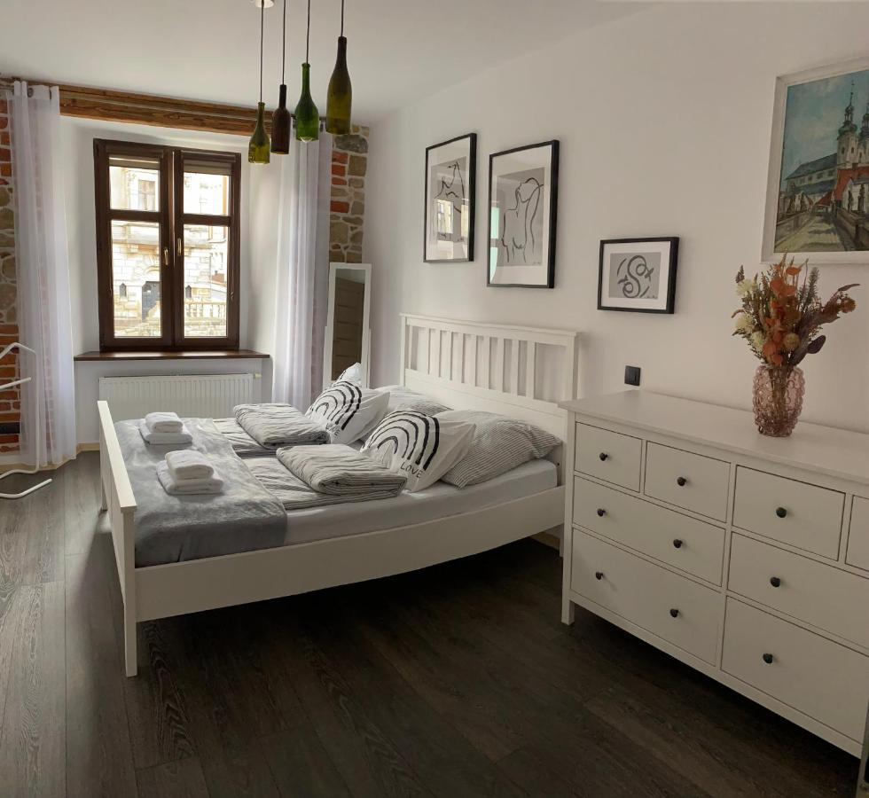 Apartament Przy Ratuszu Kladsko Exteriér fotografie