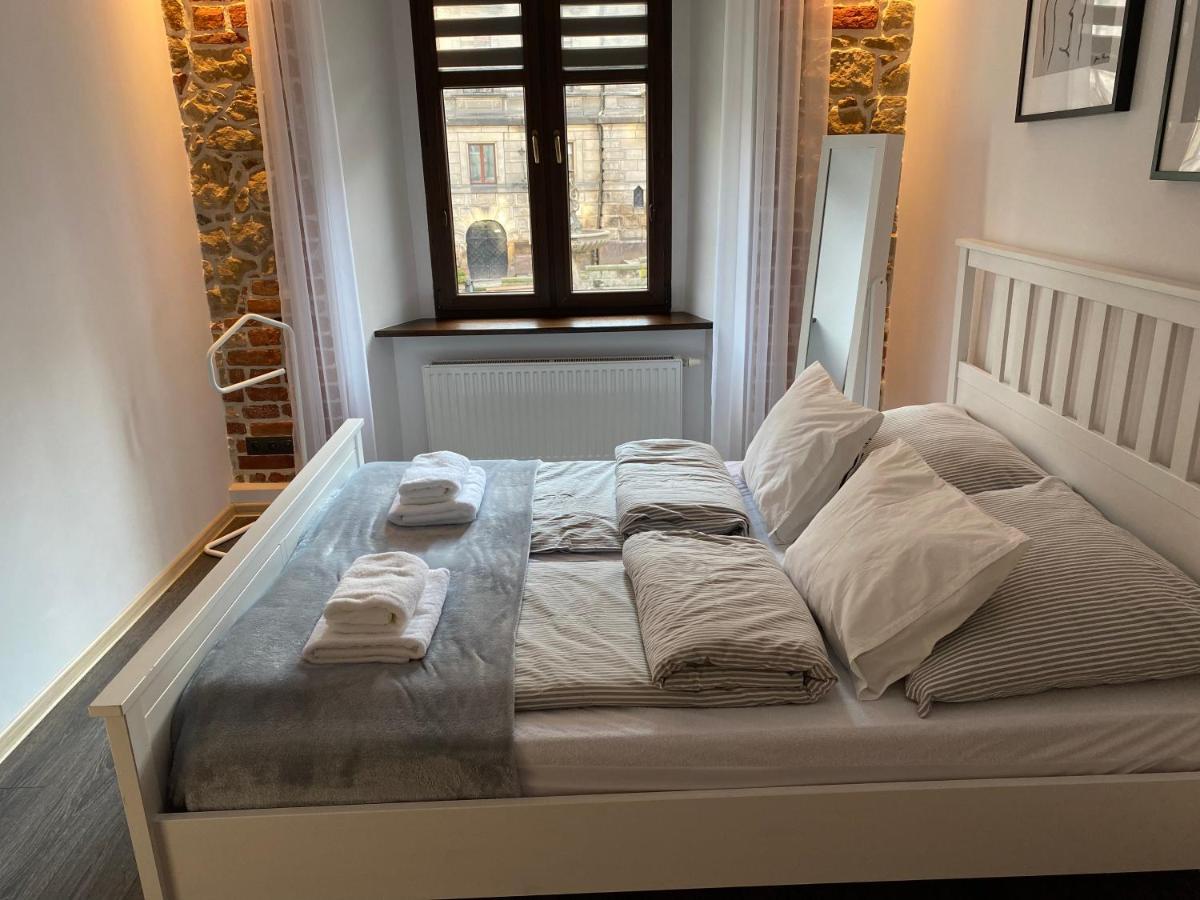 Apartament Przy Ratuszu Kladsko Exteriér fotografie